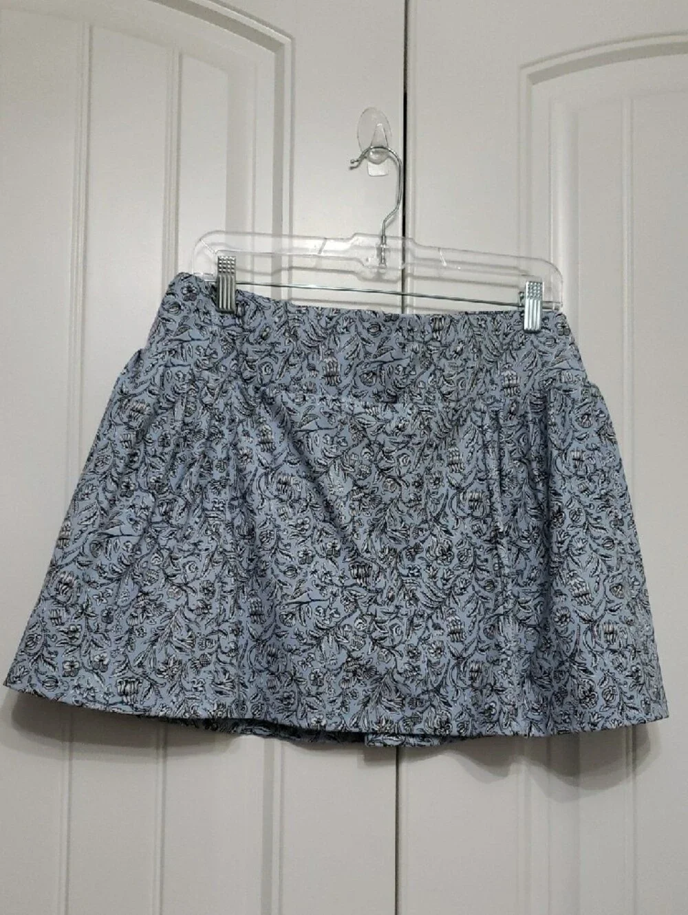 Laura Ashley Blue Floral A-Line Women's Skirt Size Large - Picture 2 of 8